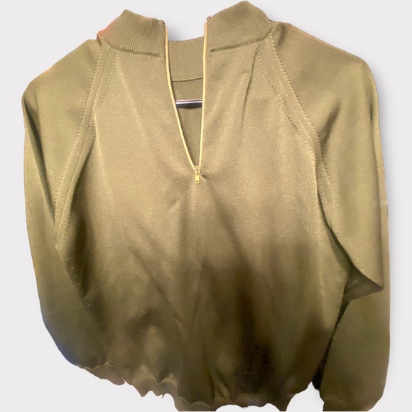 Vintage Full-Fashionable by Sears Heavy ribbed olive turtleneck with back zip - Picture 3 of 5